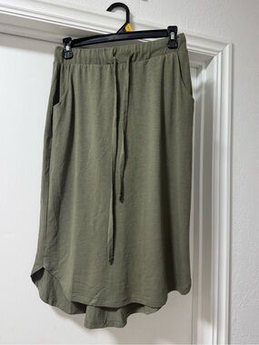 Zenna Women's Olive Green Drawstring Skirt